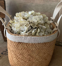 Load image into Gallery viewer, Basket Weave Planter