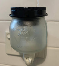 Load image into Gallery viewer, ~~~ RE-STOCKED ~~~ Mason Jar Pluggable Melt Warmer
