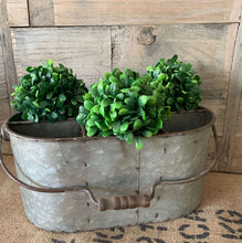 Load image into Gallery viewer, Large Oval Gal Carry-all