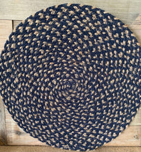Load image into Gallery viewer, Braided Table Mat