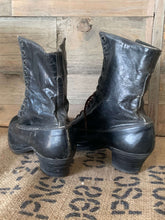 Load image into Gallery viewer, Old Black Leather Boots