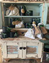 Load image into Gallery viewer, The Candle Attic- Wax Shot Melts