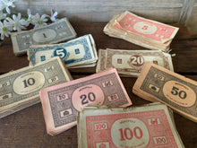 Load image into Gallery viewer, Vintage Boardgame Items