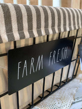 Load image into Gallery viewer, Rae Dunn “FARM FRESH” Baskets