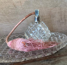 Load image into Gallery viewer, Vintage Crystal Dressing Table set and extras