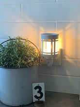 Load image into Gallery viewer, ~~~RE-STOCKED~~~ Pluggable Melt Warmer