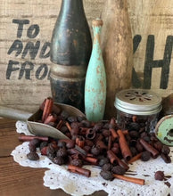 Load image into Gallery viewer, Rosehip and Cinnamon stick mix