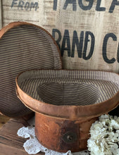 Load image into Gallery viewer, Victorian Top Hat and Leather Hat box