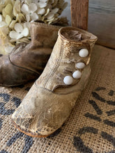 Load image into Gallery viewer, Antique Leather Button High Toddlers Boots
