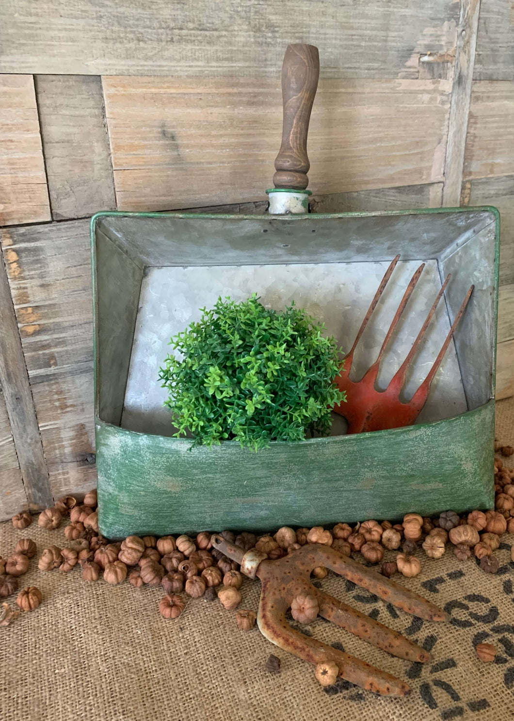 Rustic Dustpan Hanging Shelf