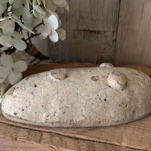 Load image into Gallery viewer, Old Crockery Mould
