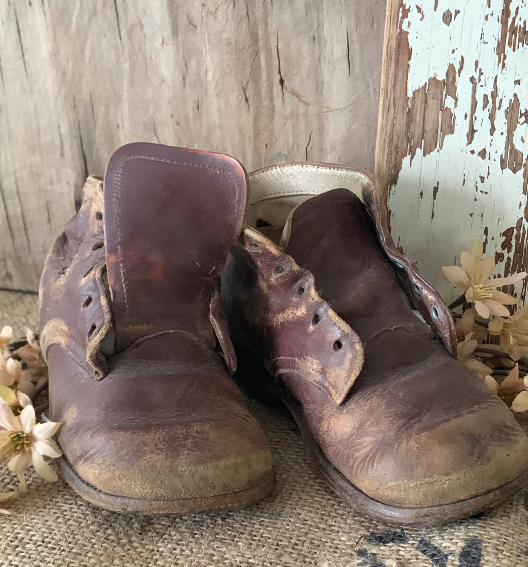 Old Collectable Leather Toddlers Boots