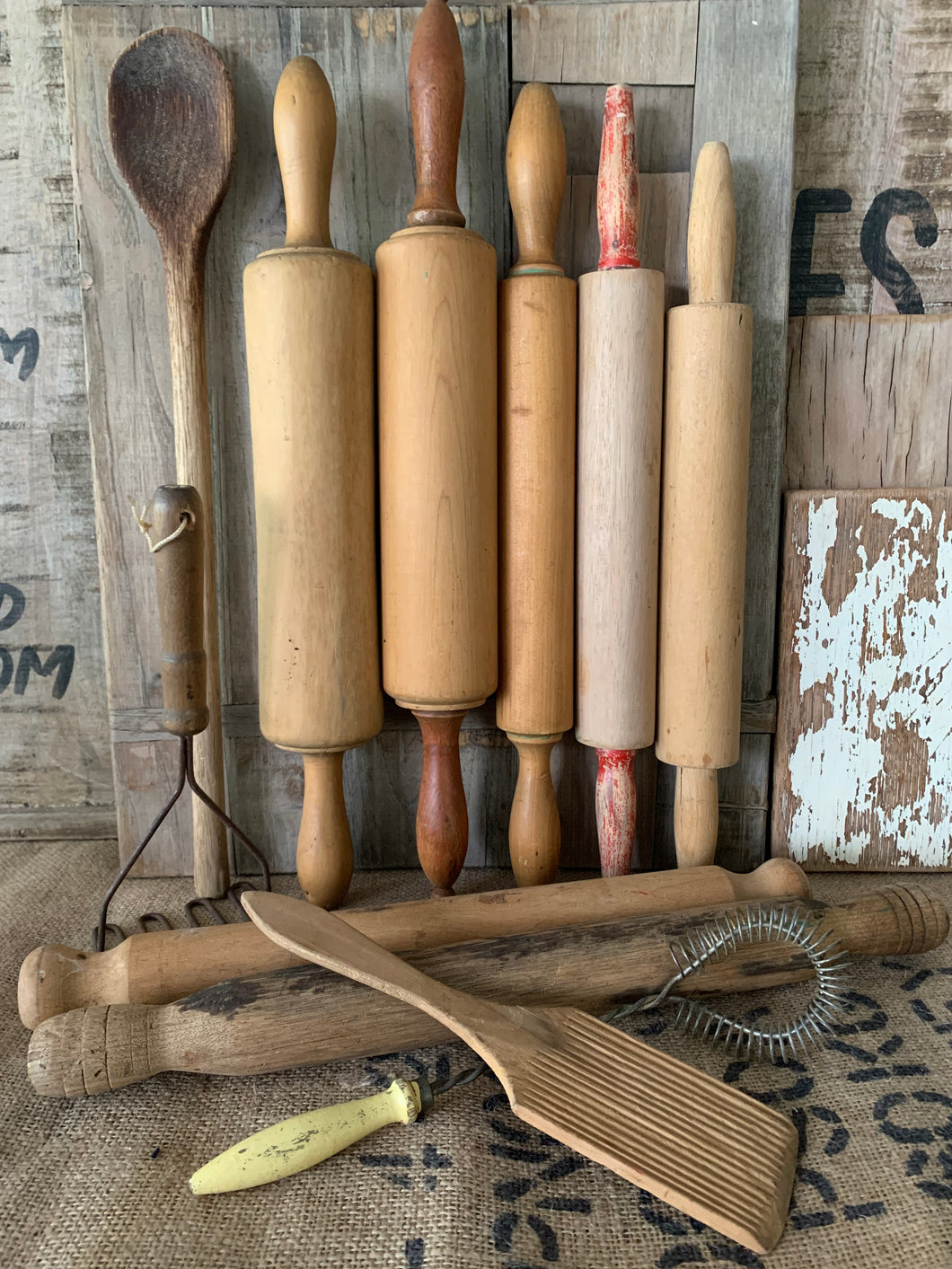 Vintage Timber Rolling Pins & Kitchen Collectables