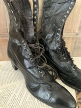 Load image into Gallery viewer, Old Black Leather Boots
