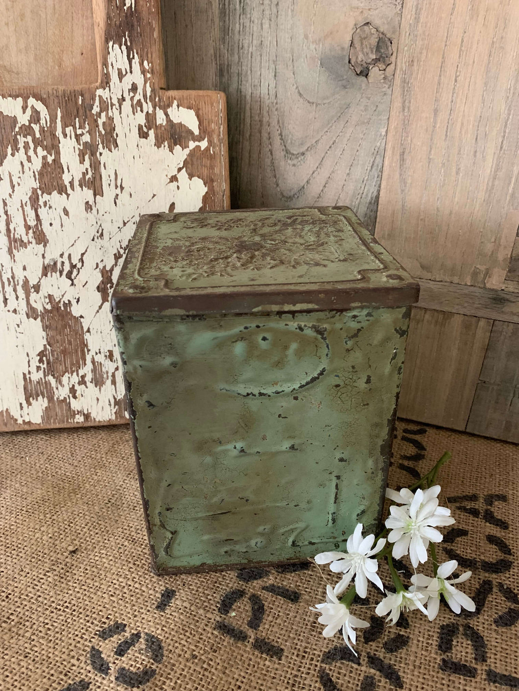 Old Green Tea Tin