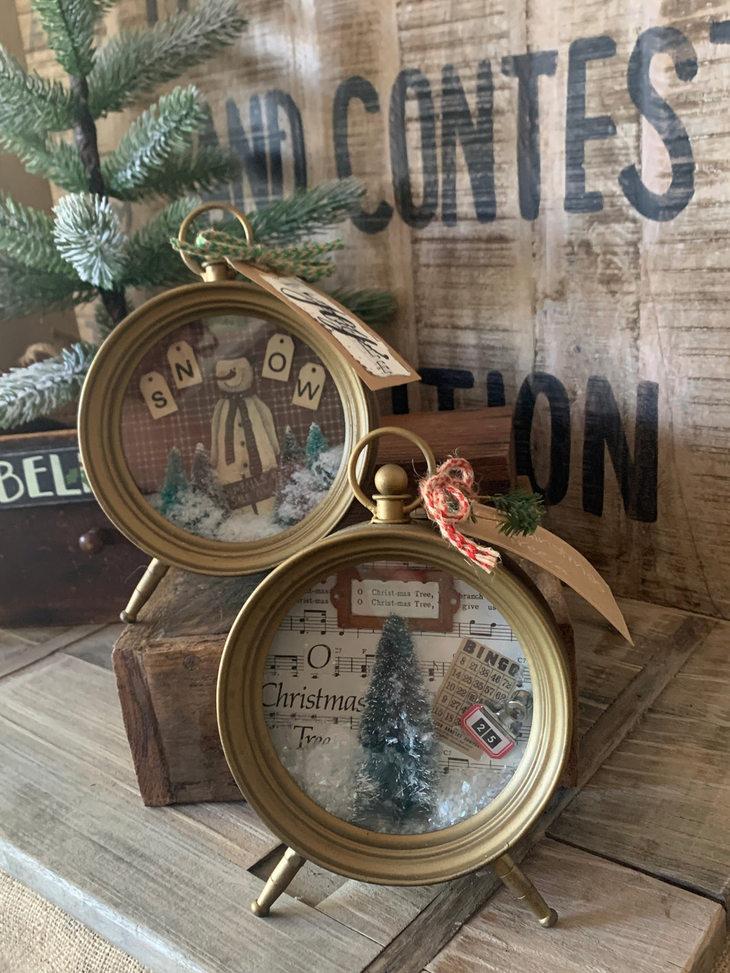 Christmas Snowglobe Clocks