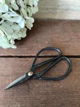 Load image into Gallery viewer, Primitive Scissors
