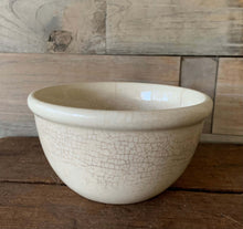 Load image into Gallery viewer, Old Mixing /Pudding Bowl
