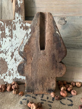 Load image into Gallery viewer, Antique Timber Architectural Finial
