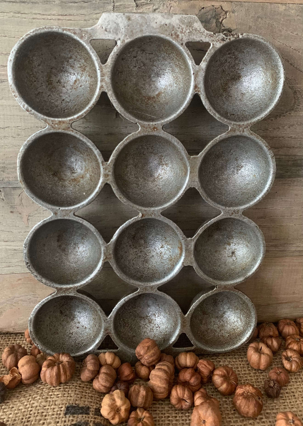 Vintage Gem Scone Tray